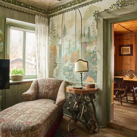Dimora Nobile D'ottocento - Parcheggio Interno Apartment
