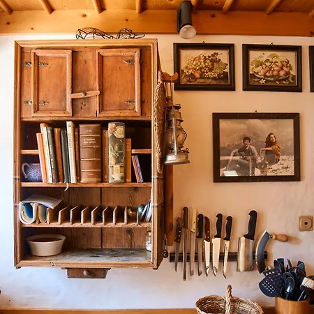 Dimora Nobile D'ottocento - Parcheggio Interno * Cortina d'Ampezzo